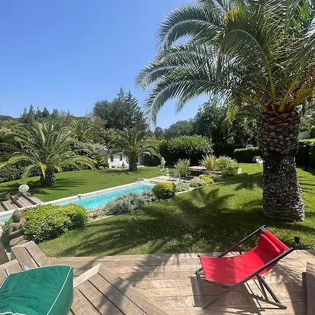 Villa Before Making A Request, Read My Host Profile At Bottom Of Page # Luxury Modern 5-Bedroom Villa Retreat In Saint-Tropez Saint-Tropez