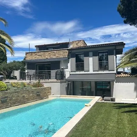Before Making A Request, Read My Host Profile At Bottom Of Page # Luxury Modern 5-Bedroom Villa Retreat In Saint-Tropez Villa